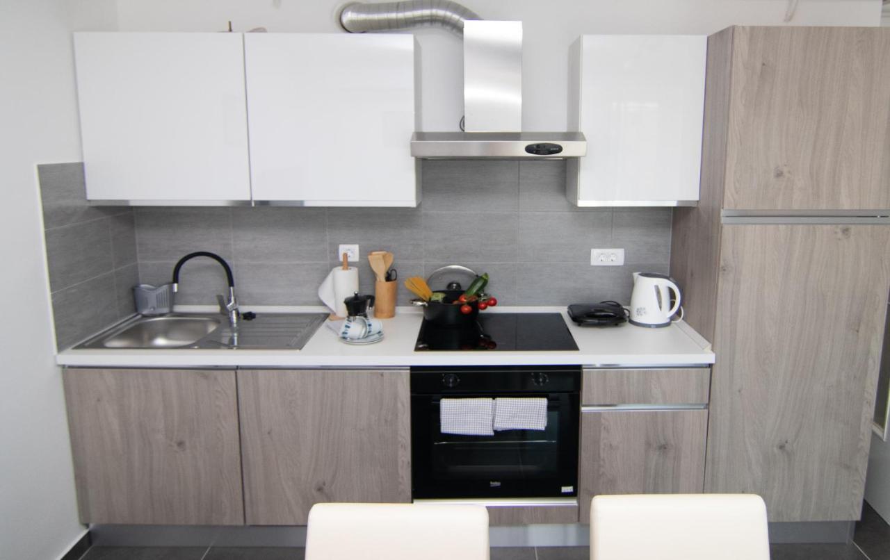 Valkane beach studio apartment Pula Buitenkant foto