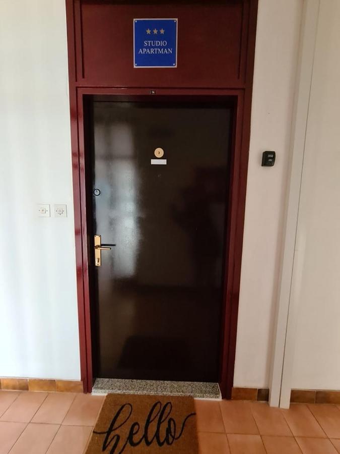 Valkane beach studio apartment Pula Buitenkant foto