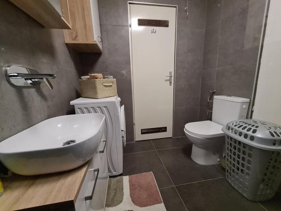 Valkane beach studio apartment Pula Buitenkant foto